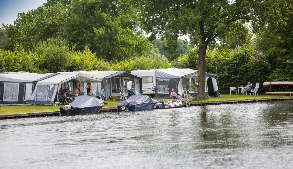 kamperen-aan-het-water-overijssel.jpg