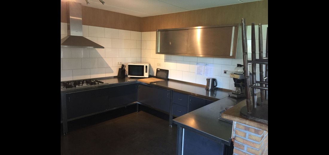 Keuken groepsaccommodatie (2).jpg
